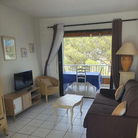 Appartement Tres Agreable Fréjus Exteriör bild